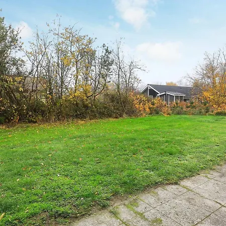 Four-bedroom Holiday In 1 Holiday home